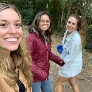 Meet your Posher, Esperanza